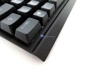 Corsair-K65-RGB-RAPIDFIRE-23