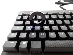 Corsair-K65-RGB-RAPIDFIRE-32